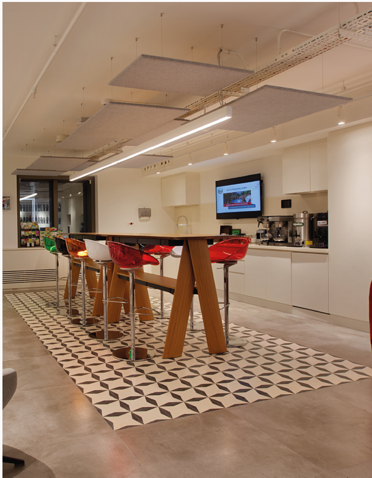 Основна снимка